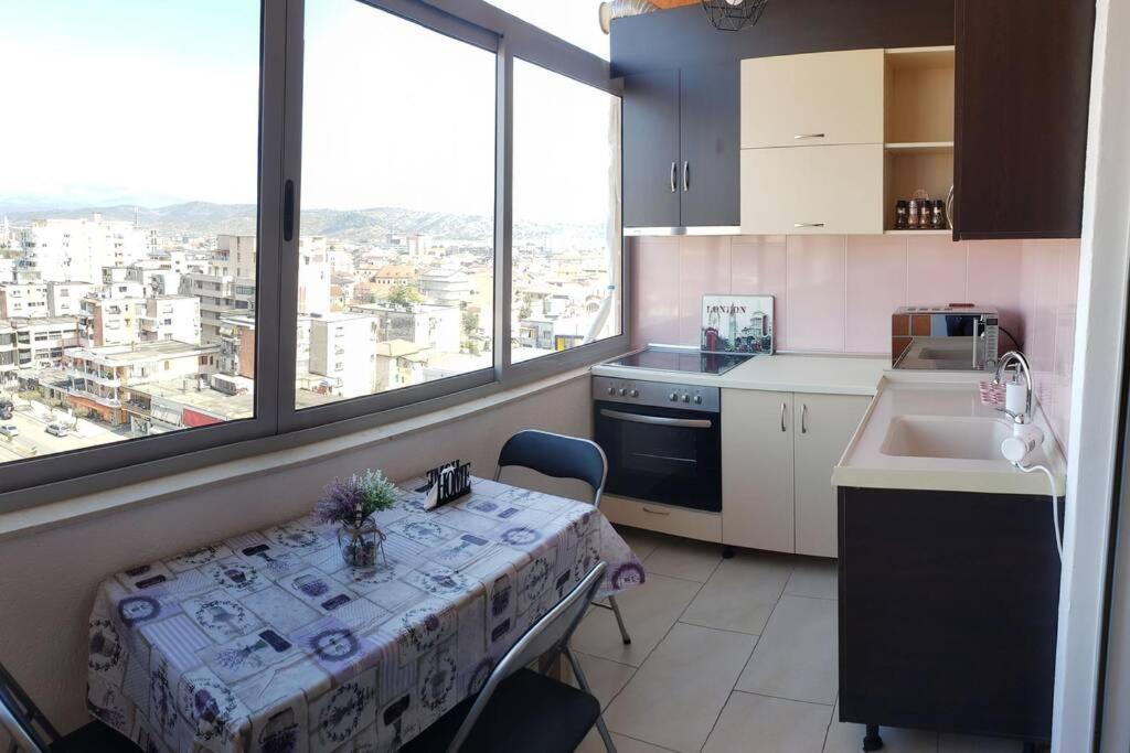 Nr. 27. E Luminoso. Appartement Shkodër